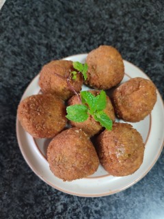 Cheesy Chicken Potato Balls
