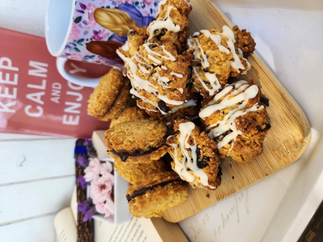 Choc Kits And Cornflake Biscuits