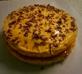 Vanilla Sponge With Caramel