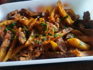 Saucy Steak Strips And Chips