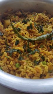 Mummys Tuna Akhni