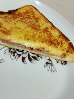 Cheese And Macon Toasties