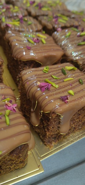 Easy Chocolate Cake/cupcakes