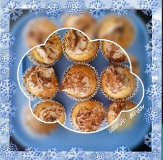 Coconut Macaroon Cakes