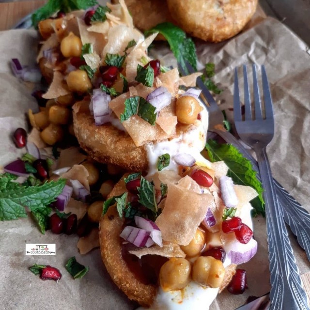 Aloo Tikki Chaat