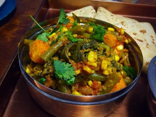 Mixed Veg + Green Beans And Patta / My Recipe