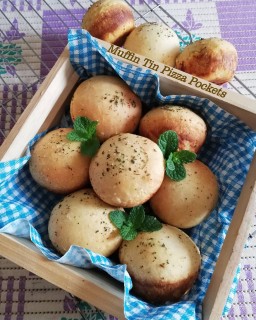 Muffin Tin Pizza Pockets
