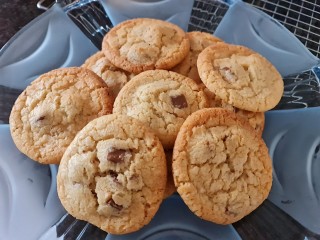 Bens Chocolate Chunk Cookies