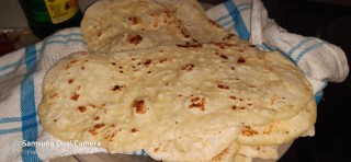Easy 3 Ingredient Naan