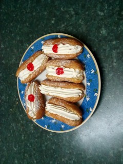 Fresh Cream Doughnuts