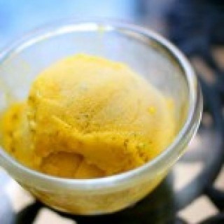 Frozen Mango Yogurt