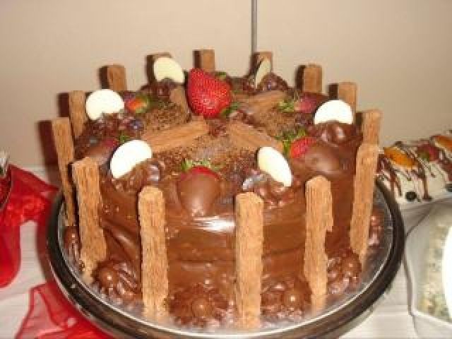Light Chocolate Cake - Pooja Bakery