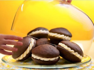 Chocolate Peanut Butter Whoopie Pies