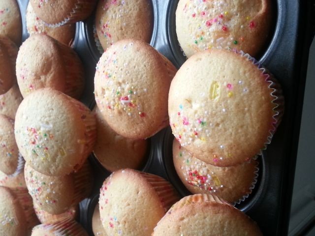 Moist And Divine Vanilla Cupcakes