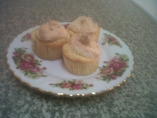 Coconut  Macroon Cupcakes