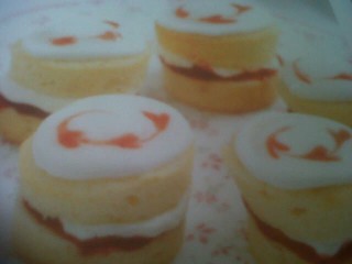 Mini Victoria Sandwich Cakes