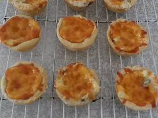 Mini Cheese & Mushroom Quiche