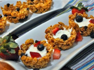 Almond-honey Granola Cups With Yogurt And Berries
