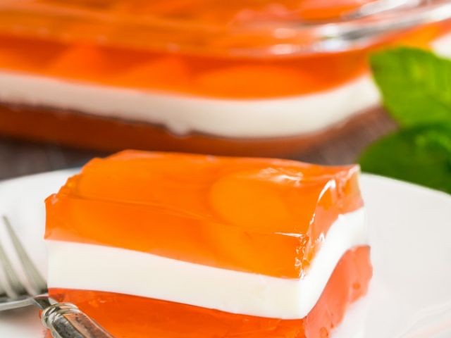 Peaches And Cream Layered Jelly