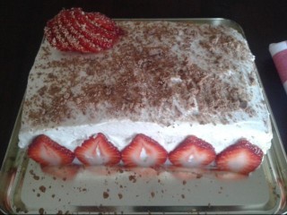 Strawberry Sponge Cake