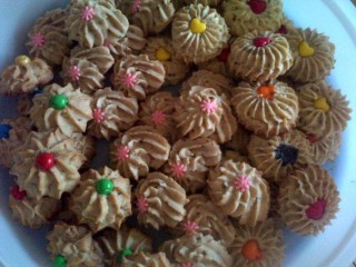 Pecan Puffs (pecan Nut Biscuits)