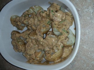 Baked Potato With Creamy  Mushroom Sauce