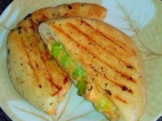 Healthy Chicken Pitas