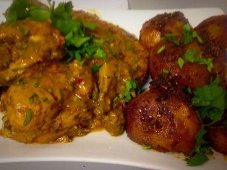 Mozambican Oven Chicken & Potatoes | My Recipe