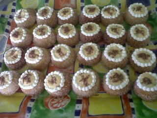 Custard Cakes
