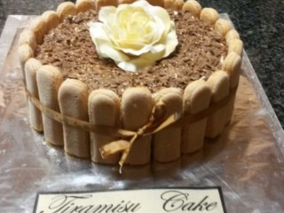 Tiramisu Cake