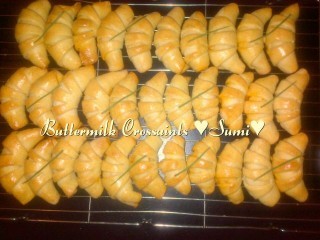 Buttermilk Crossaints