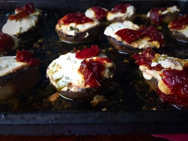 Cream Cheese And Sundried Tomato Stuffed Grilled Mushrooms | My Version