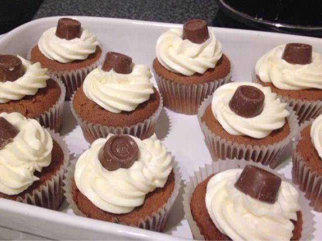 Rolo Cupcakes
