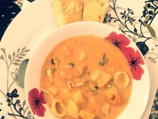 Simple Seafood Chowder