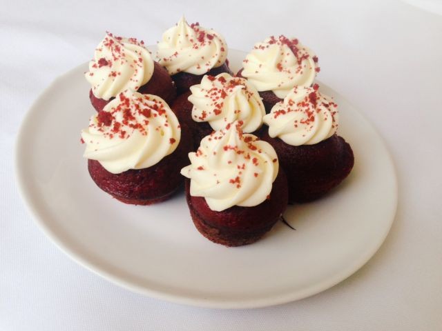 Red Velvet Cupcakes With Cream Cheese Frosting