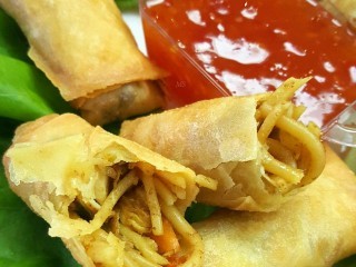 'want Not - Waste Not' ... Chicken Chow Mein Springrolls