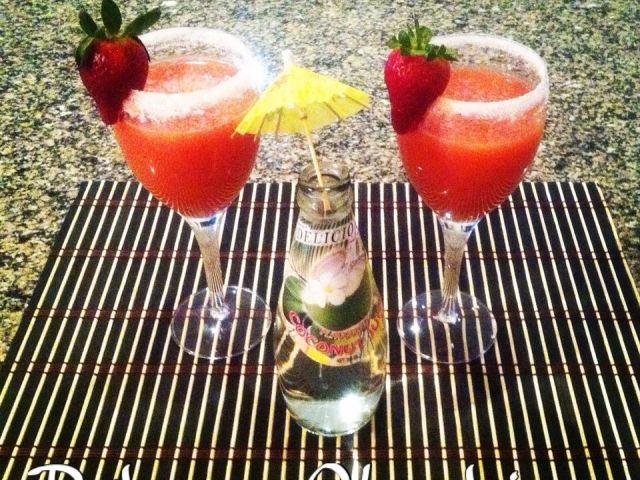 Virgin Strawberry Pear Daiquiri