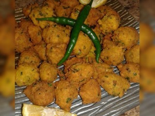 Mugh Ni Daar Bhajias