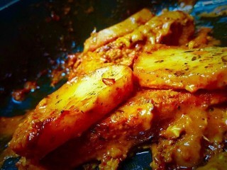 Saucy Prego Chicken Topped With  Potatoes / My Recipe