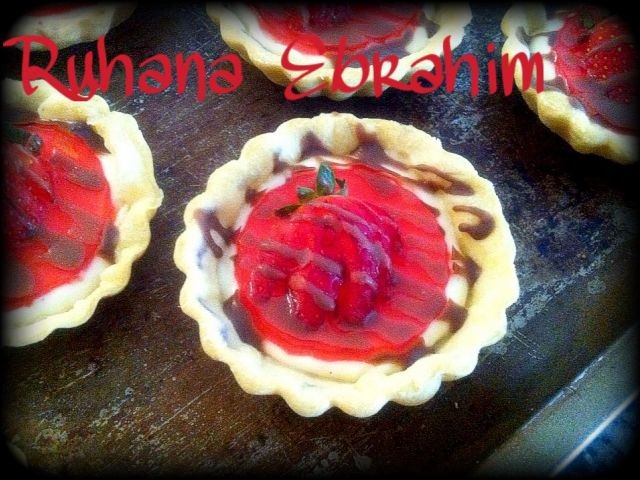 Strawberry Mascarpone Tarts