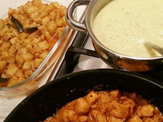 Kari Kitchri, Chicken, And Aloo Fry