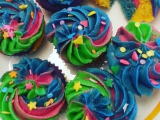 Rainbow Cuppies With Tie -dye Icing