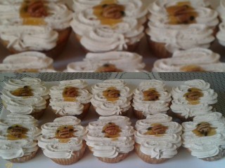 Caramel Cream Cupcakes