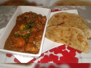 Mutton Karaai And Pastry Roti