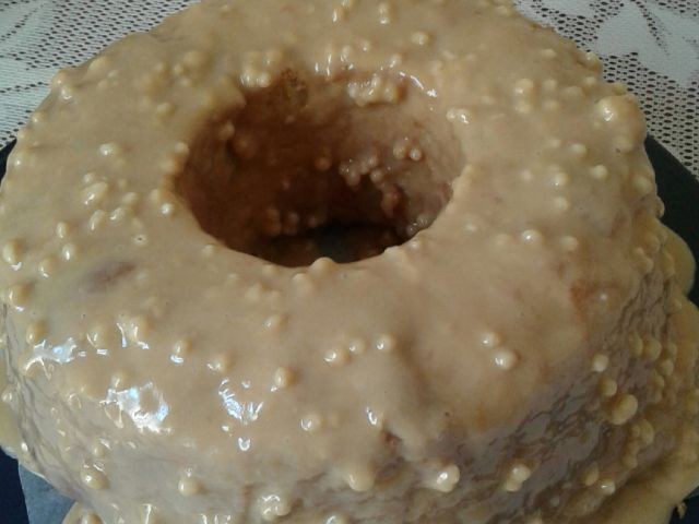 Amazon.com: Sweet Street Salted Caramel Vanilla Crunch Cake, 4.87 Pound - 2  per case. : Grocery & Gourmet Food
