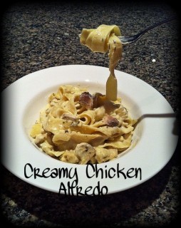 Creamy Chicken Alfredo (pasta)