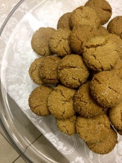 Gingersnap Biscuits