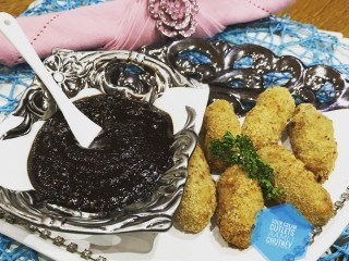 Sour Cream Cutlets And Aamli Chutney