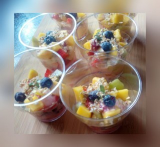 Quick And Easy Yogurt Cups
