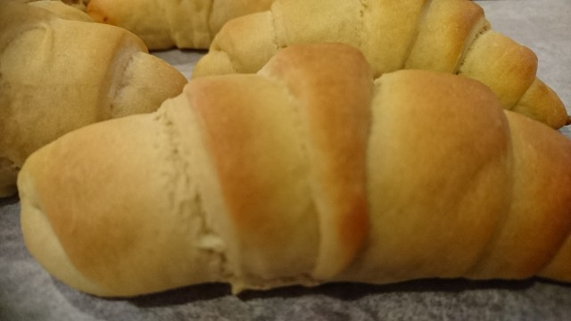 Crescent Roll Recipe (mock Croissants)